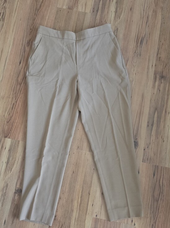 Banana Republic Pants - Banana Republic Women's Straight-Leg Pull-On Pants in Camel